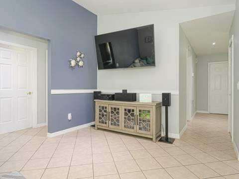 6704 Hulda Drive, Fort Pierce FL - photo 21 of 41