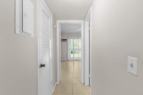 418 Tilford T #418, Deerfield Beach FL - photo 8 of 29
