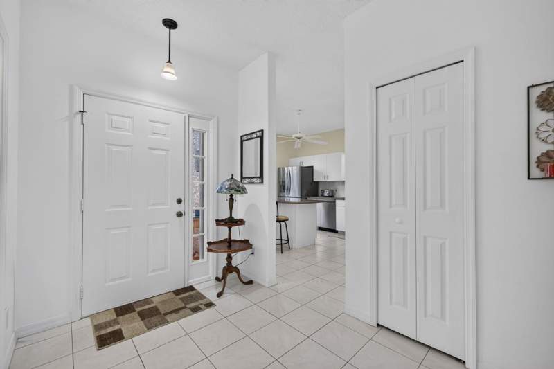 3 bedroom Single Family Residence at 521 NW Galatone Court, Kings Isle Phase 6A, Port St. Lucie — photo 4