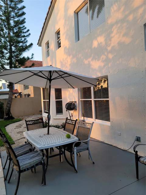 8117 Pelican Harbour Drive, Lake Worth FL - photo 9 of 93