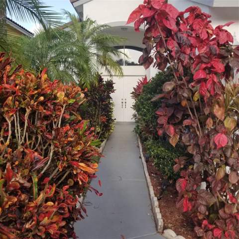 8117 Pelican Harbour Drive, Lake Worth FL - photo 10 of 93