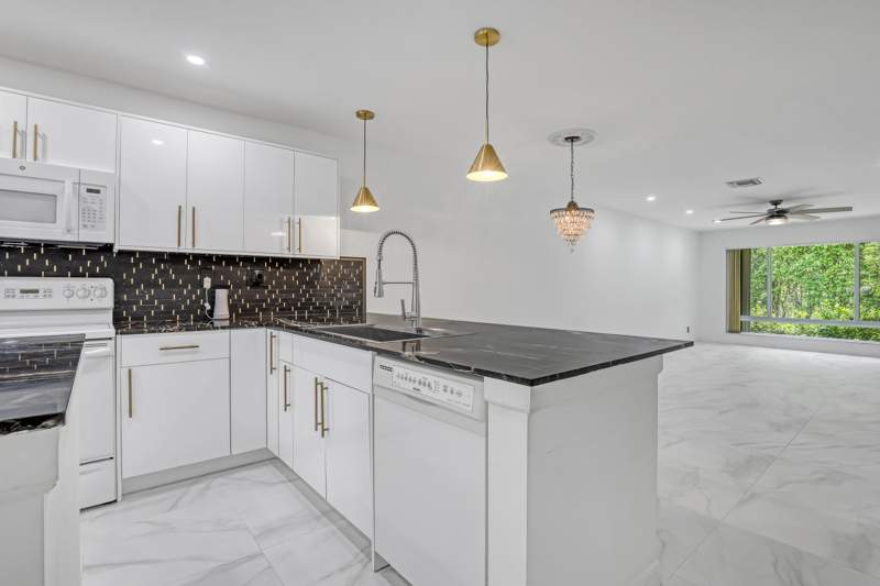 2 bedroom Villa at 13233 Lucinda Palm Court #B, Palm Greens At Villa Del Ray Condo 2, Delray Beach — photo 5