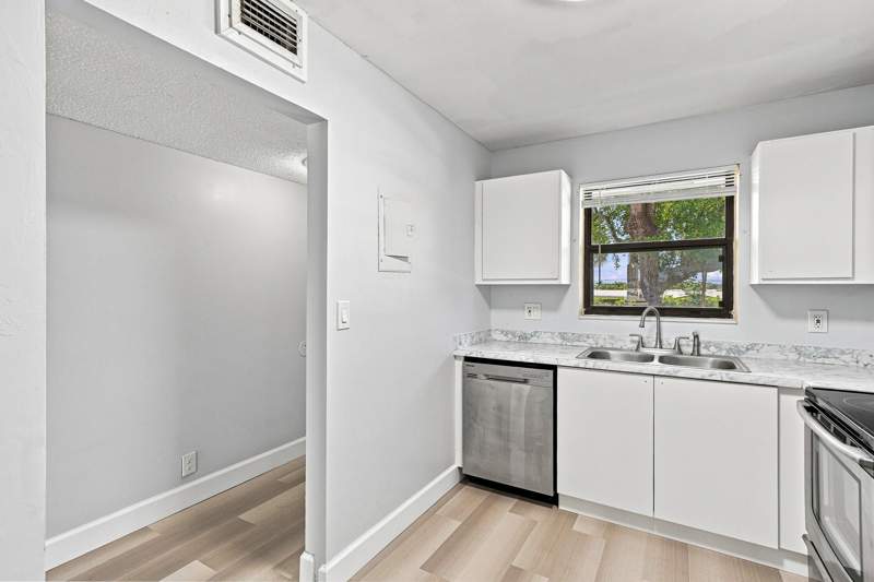 2 bedroom Condominium at 2181 W Woolbright Road #N201, Venetian Terrace Condo, Boynton Beach — photo 5