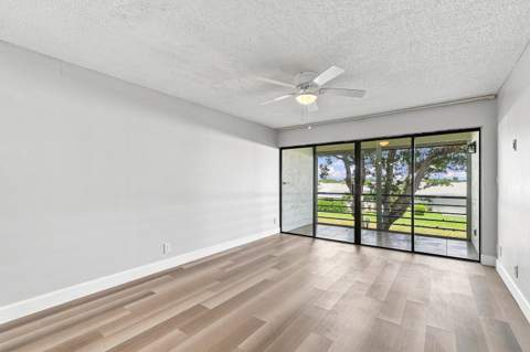 2181 W Woolbright Road #N201, Boynton Beach FL - photo 7 of 32