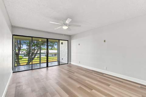 2181 W Woolbright Road #N201, Boynton Beach FL - photo 8 of 32