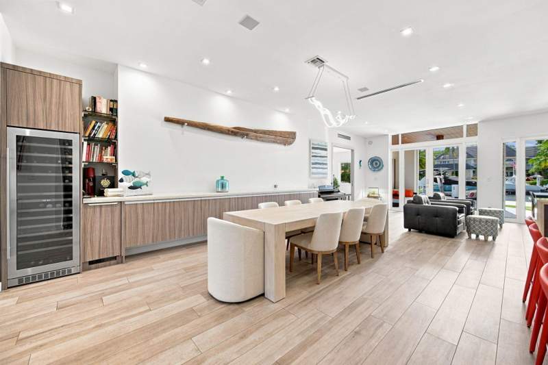 3 bedroom Single Family Residence at 121 S Gordon Road, Navarro Isle, Fort Lauderdale — photo 2