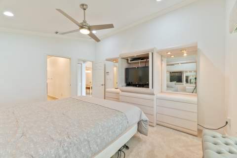 19200 NW 24th Court, Pembroke Pines FL - photo 17 of 46