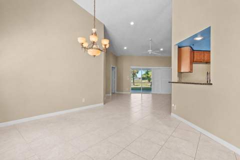2424 SW Foxpoint Trail, Palm City FL - photo 13 of 52