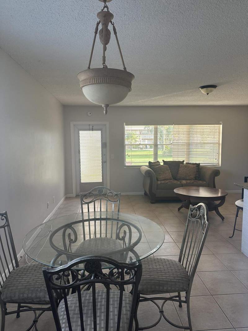 1 bedroom Condominium at 128 Norwich F, Norwich Condo, West Palm Beach — photo 3