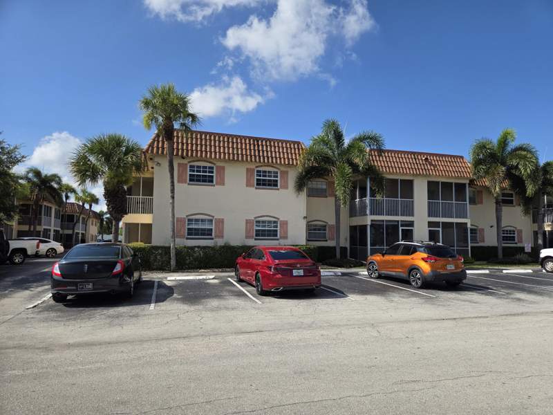 2 bedroom Condominium at 101 E McNab Road #217, Barcelona Gardens Condo Bldg 200, Pompano Beach — photo 3
