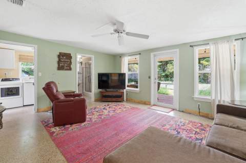 227 S Swinton Avenue, Delray Beach FL - photo 9 of 28