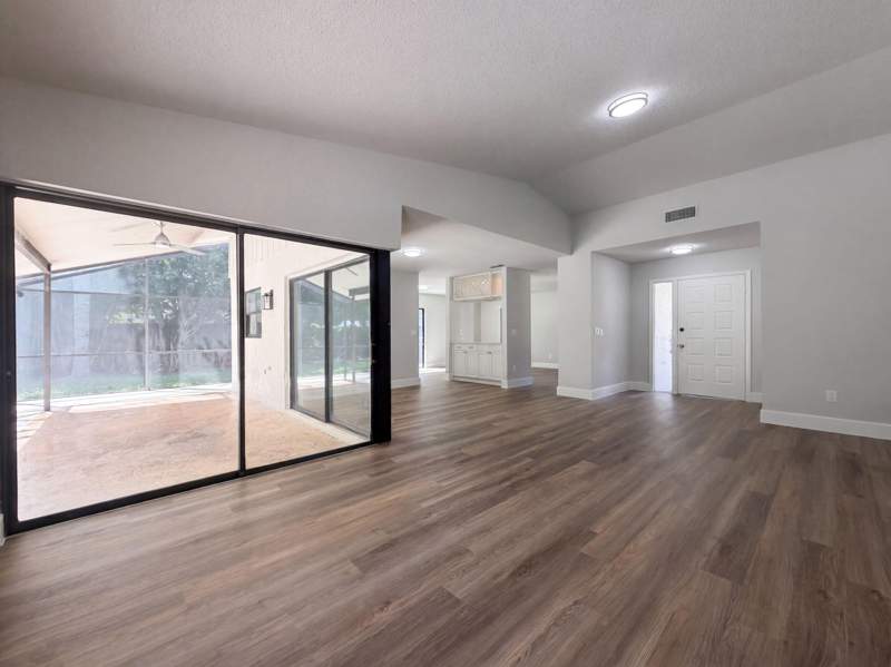 3 bedroom Single Family Residence at 888 Brightwood, Pinewood East No 2 Of Wellington, Wellington — photo 2