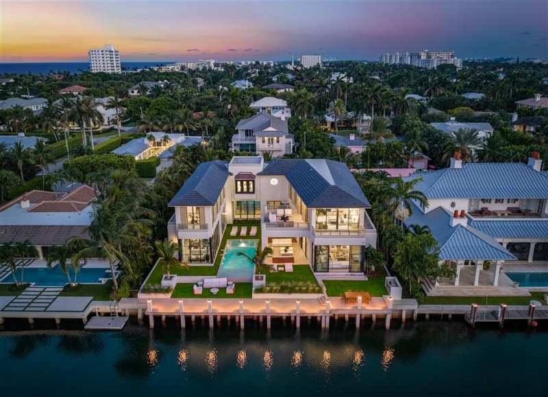 5 bedroom Single Family Residence at 1117 Beach Drive, Delray Isle, Delray Beach — photo 1
