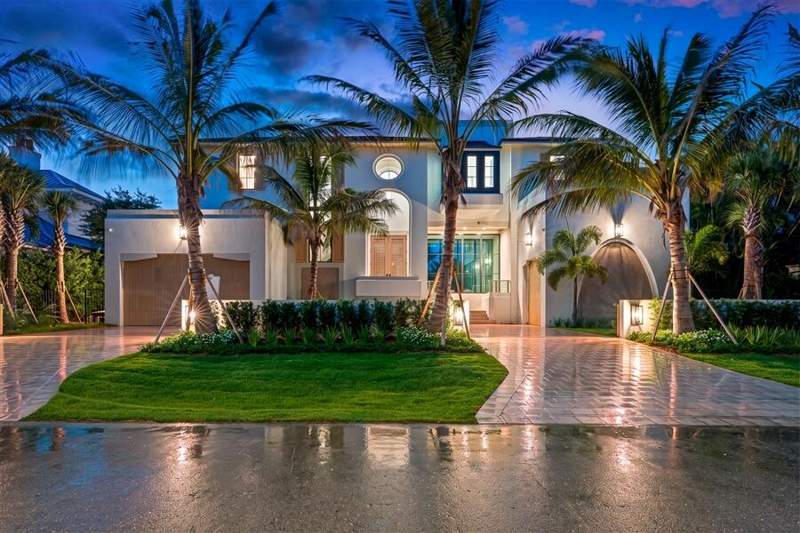 5 bedroom Single Family Residence at 1117 Beach Drive, Delray Isle, Delray Beach — photo 3