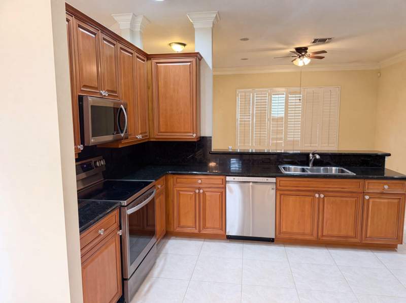 4 bedroom Single Family Residence at 424 Dover, St James Golf Club Parcel D Phase I, Port St. Lucie — photo 2