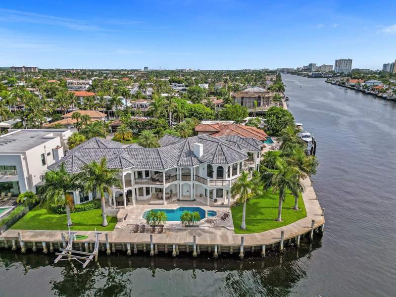 6 bedroom Single Family Residence at 2584 SE 12th Street, Pompano Shores Sec, Pompano Beach — photo 2