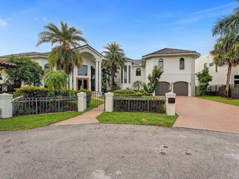 6 bedroom Single Family Residence at 2584 SE 12th Street, Pompano Shores Sec, Pompano Beach — photo 3