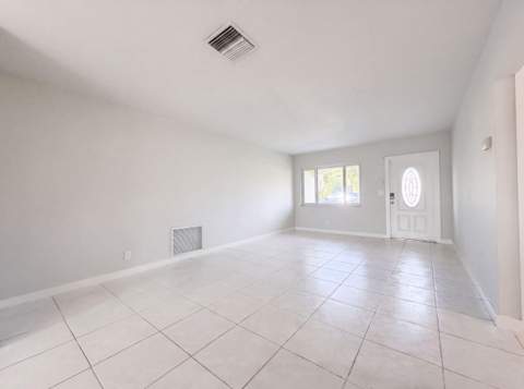 4360 NW 12th Drive, Deerfield Beach FL - photo 8 of 24