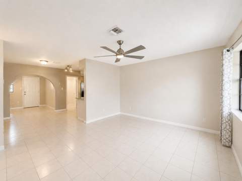 6960 SW 18th Court, North Lauderdale FL - photo 6 of 13