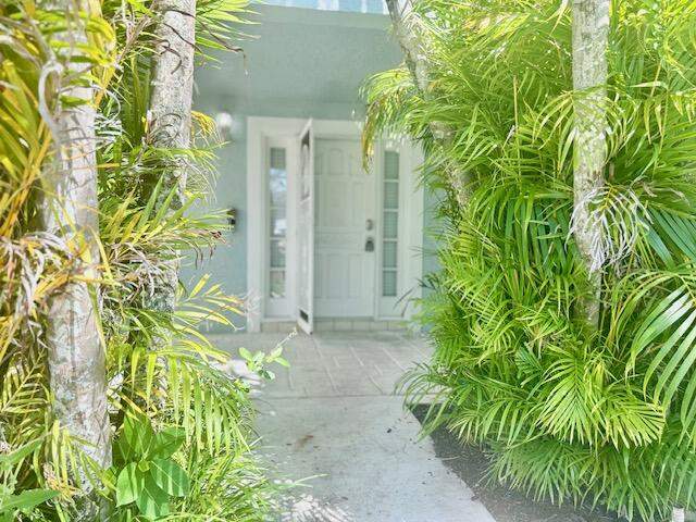 3 bedroom Single Family Residence at 10 Blenheim Court, Barclay Club At PGA Natl, Palm Beach Gardens — photo 3