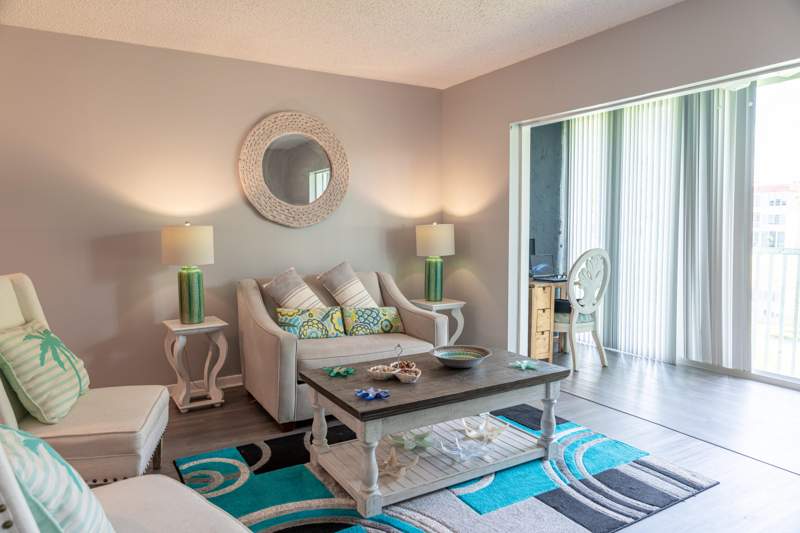 2 bedroom Condominium at 4 Abbey Lane #208, Villages Of Oriole Abbey Condo, Delray Beach — photo 2