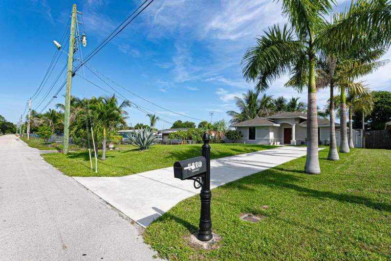 3 bedroom Single Family Residence at 5803 Lime Road, ROYAL PALM ESTATES 3, West Palm Beach — photo 3