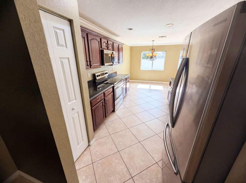 5 bedroom Single Family Residence at 2883 SW Cape Breton Drive, Fourth Replat Of Portofino Isles, Port St. Lucie — photo 2