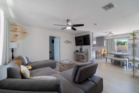 1416 W Hardee Street, Lantana FL - photo 9 of 41