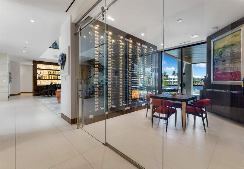 7 bedroom Single Family Residence at 200 Fiesta Way, Nurmi Isles Island No 3, Fort Lauderdale — photo 4
