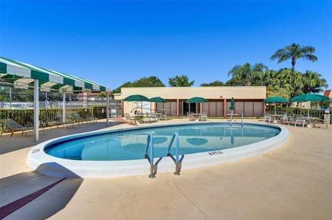9801 Sunrise Lakes Boulevard #208, Sunrise FL - photo 12 of 33