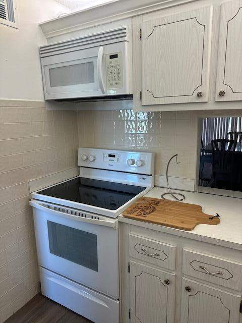 2770 S Garden Drive #208, Lake Worth FL - photo 11 of 21