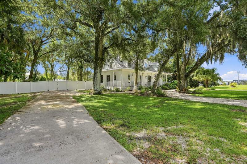 3 bedroom Single Family Residence at 5010 Abaca Drive, Lakewood Park Unit 12A, Fort Pierce — photo 2