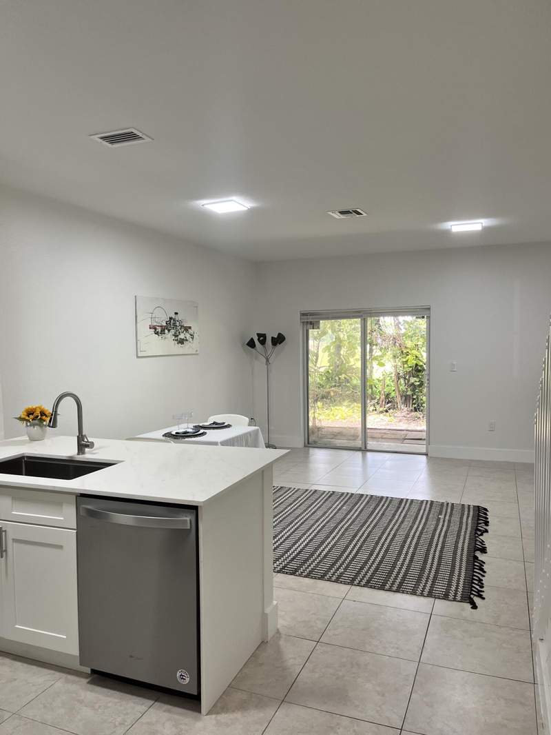 3 bedroom Townhouse at 4414 Woodland Circle, Woodlands Country Club, Tamarac — photo 4