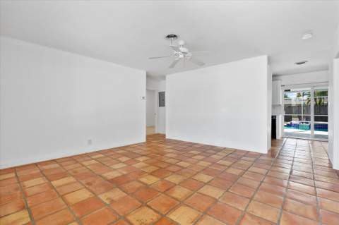 1400 NE 42nd Court, Oakland Park FL - photo 8 of 35