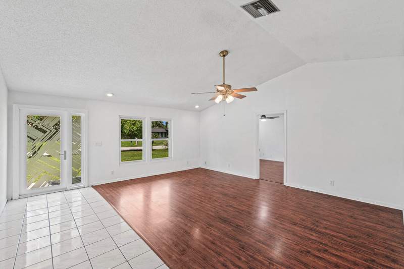 3 bedroom Single Family Residence at 7442 Canal Drive, Palm Beach Farms Co 3, Lake Worth — photo 5