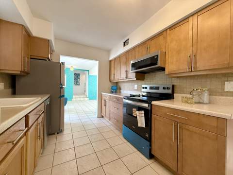 1532 NE 27th Drive, Wilton Manors FL - photo 16 of 36