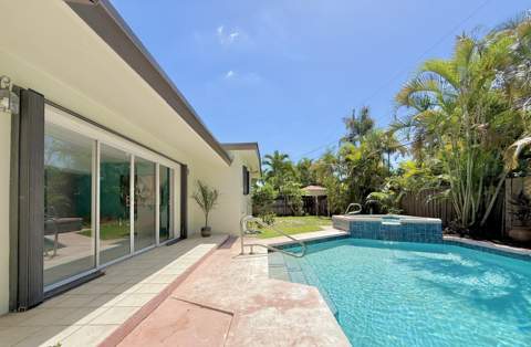 1532 NE 27th Drive, Wilton Manors FL - photo 9 of 36