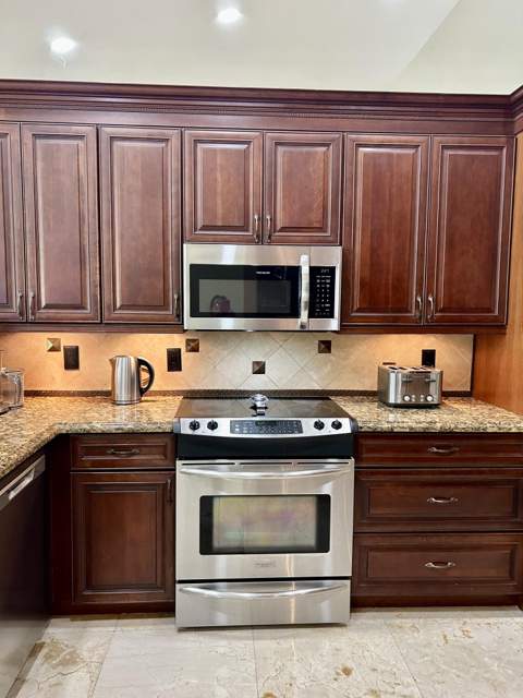 4175 Augusta Avenue, Cooper City FL - photo 10 of 36