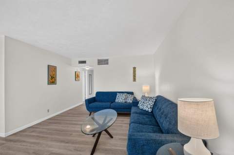 2381 Sunset Avenue #216, Lake Worth FL - photo 24 of 33
