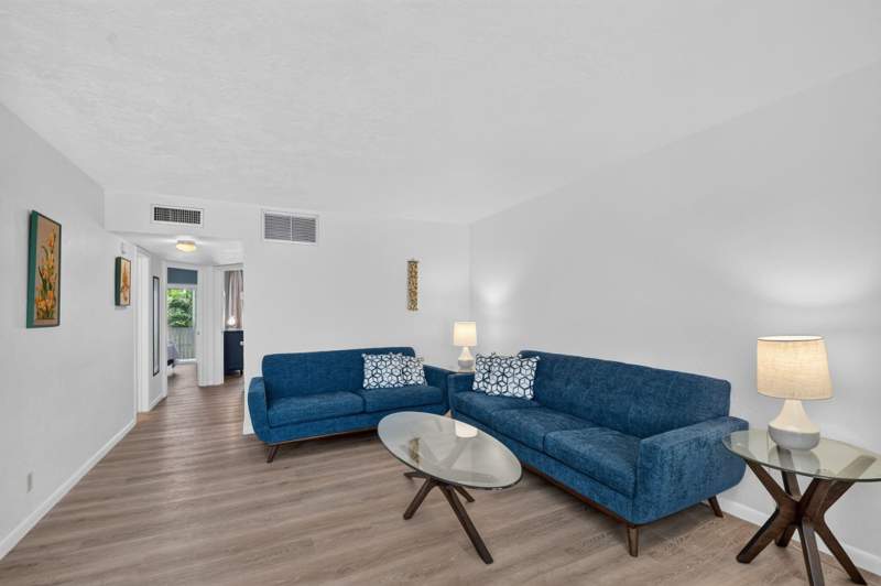 2 bedroom Condominium at 2381 Sunset Avenue #216, Lakeside Point, Lake Worth — photo 3