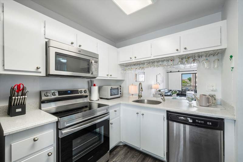 2 bedroom Condominium at 2764 NW 104TH Avenue #202, SUNRISE LAKES 180, Sunrise — photo 3