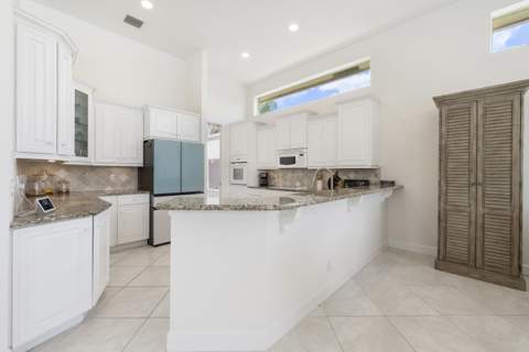 1415 SE Glencoe Court, Port St. Lucie FL - photo 6 of 56