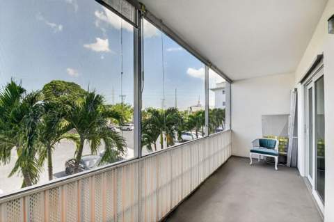 2381 Sunset Avenue #216, Lake Worth FL - photo 13 of 33