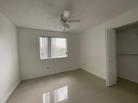 470 S Park Road #302, Hollywood FL - photo 19 of 32
