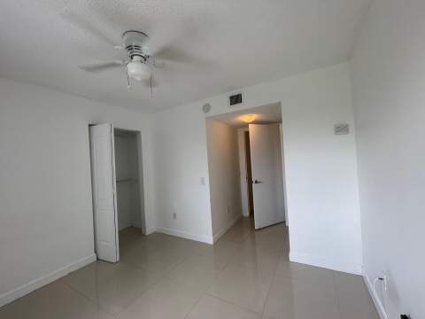 470 S Park Road #302, Hollywood FL - photo 20 of 32