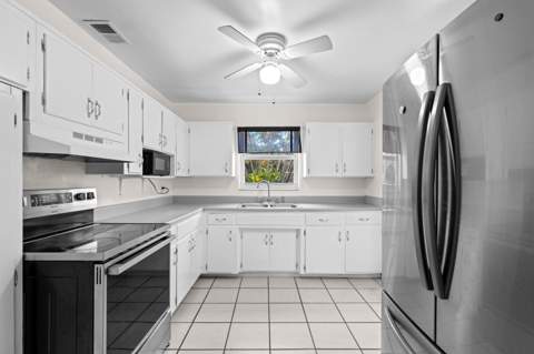 1054 Old Boynton Road, Boynton Beach FL - photo 7 of 35