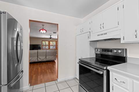 1054 Old Boynton Road, Boynton Beach FL - photo 8 of 35