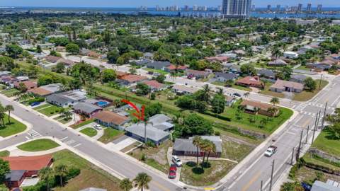 3408 E Avenue H, Riviera Beach FL - photo 19 of 26