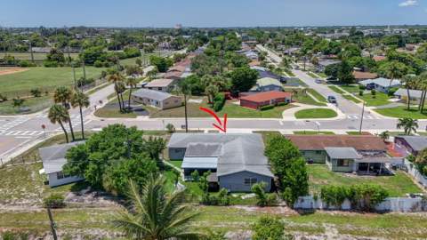 3408 E Avenue H, Riviera Beach FL - photo 23 of 26