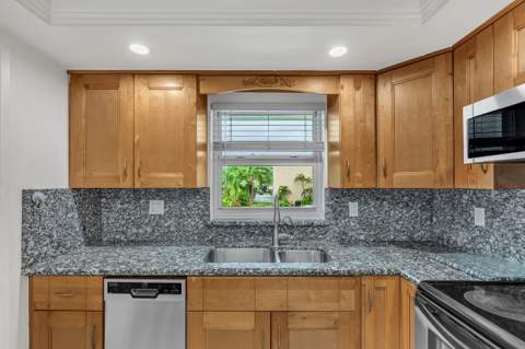 651 Pine Drive #204, Pompano Beach FL - photo 13 of 39